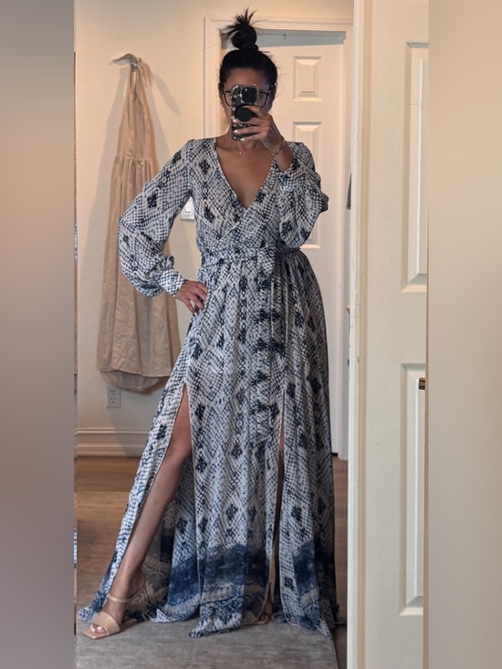 Dresses & Skirts - Olivaceous flowy dress